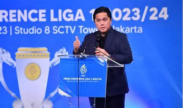 komentar-tegas-erick-thohir-janji-liga-1-musim-depan-wajib-terapkan-standar-fifa_049a78822.jpg